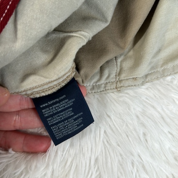 Tommy Hilfiger Beige/Tan Cargo Utility Shorts - Picture 11 of 11